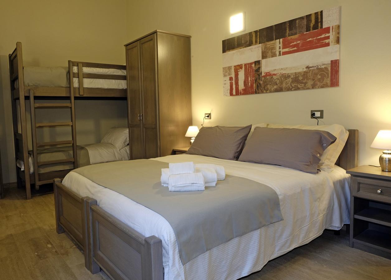 Eos Room And Breakfast Iglesias Bagian luar foto