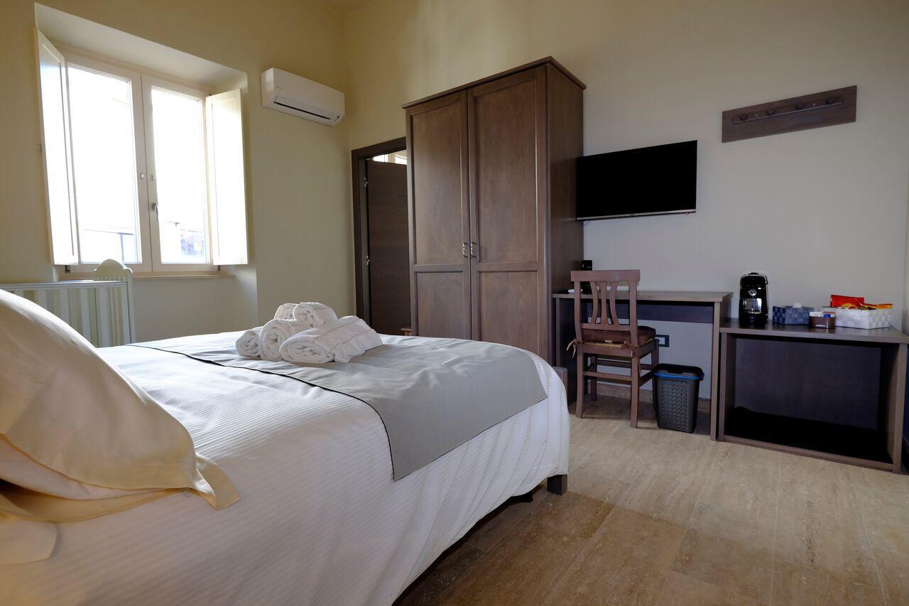 Eos Room And Breakfast Iglesias Bagian luar foto