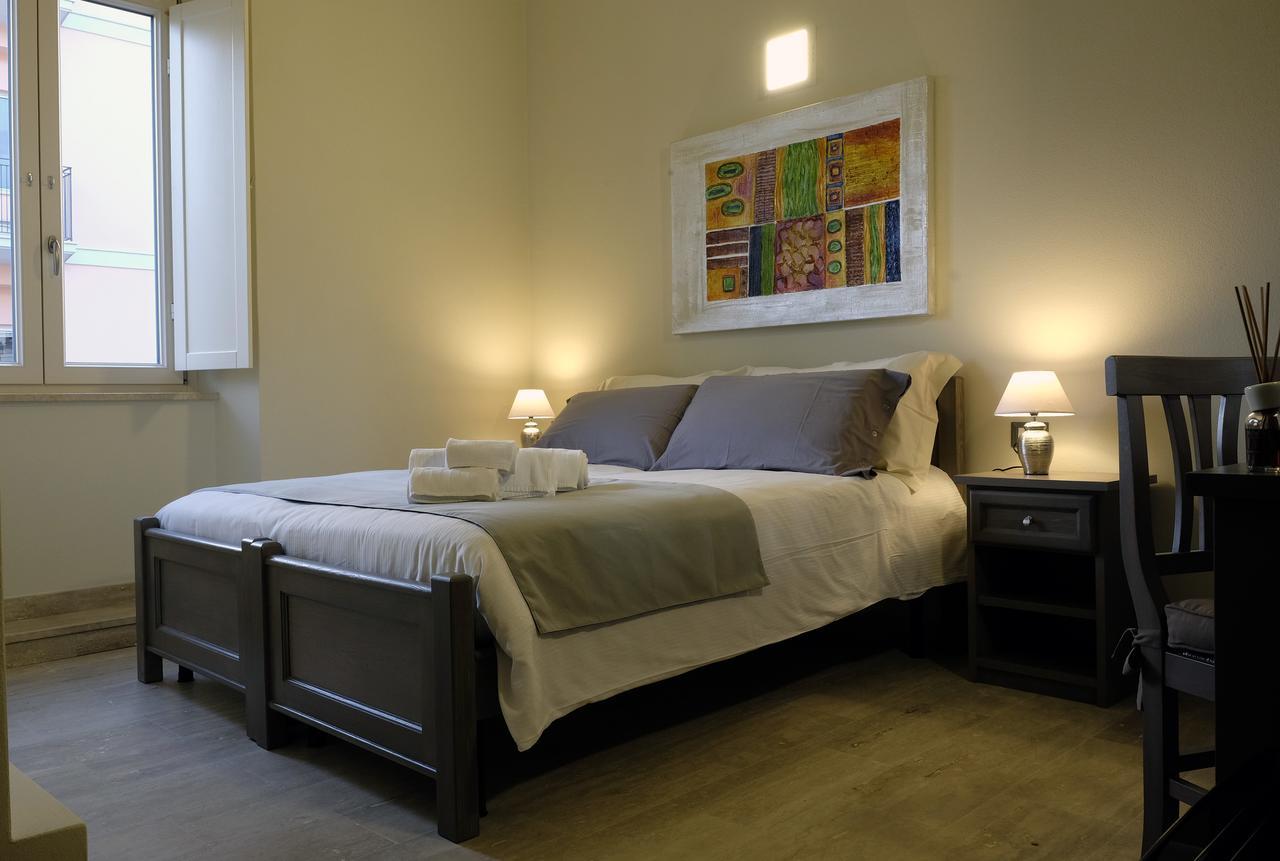 Eos Room And Breakfast Iglesias Bagian luar foto